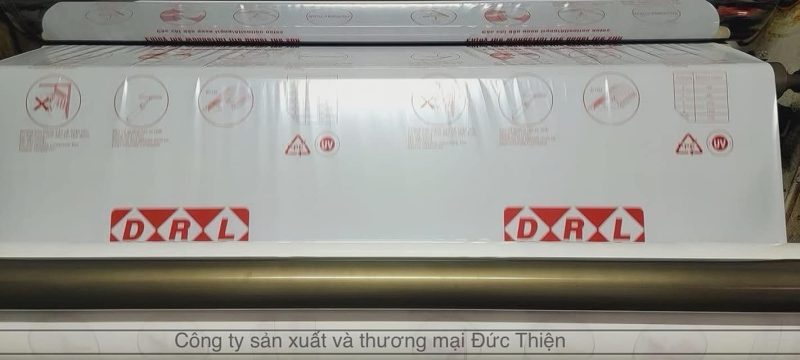Màng dán tấm nhựa lấy sáng